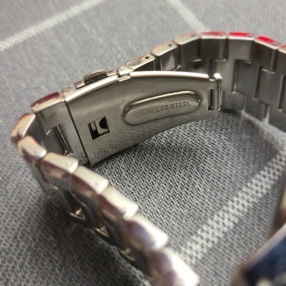 Men's MN Quartz Watch/Wristwatch, Singapore Movement, NWOT - Picture 4 of 5